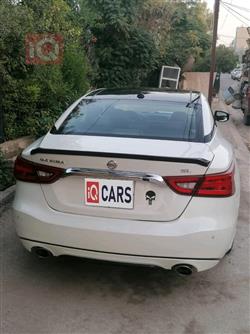 نيسان ماكسيما